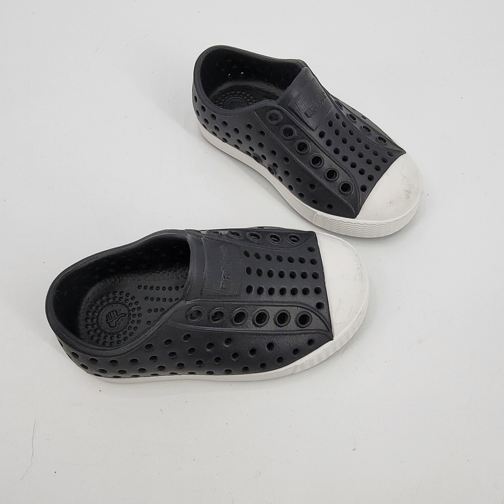 Native Slop on Shoes C5